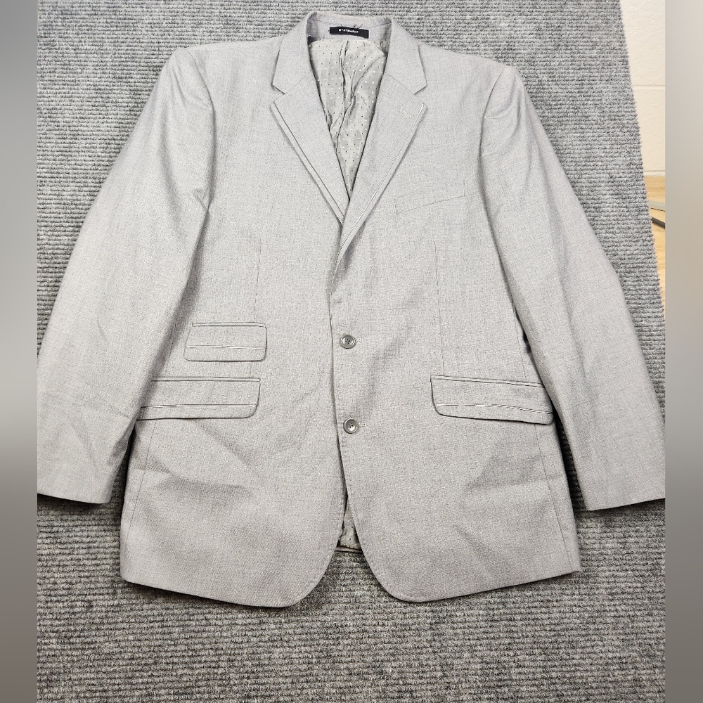 Statement 44r Gray Solid Polyester Two Button Spo… - image 1
